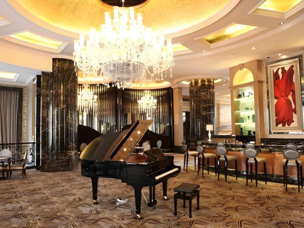 Chateau Starriver Guangzhou Peninsula Exterior foto