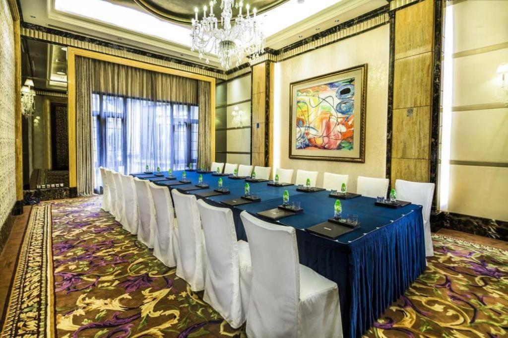 Chateau Starriver Guangzhou Peninsula Exterior foto